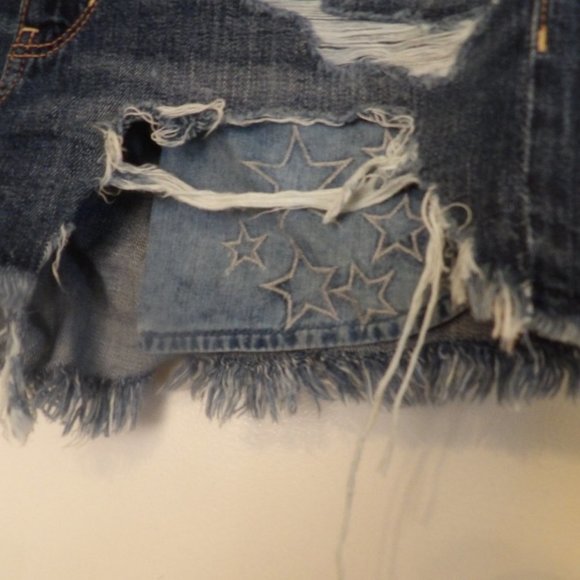 American Eagle Outfitters " Tomgirl Shortie" Distressed Embroidered Stars Shorts - Picture 3 of 7
